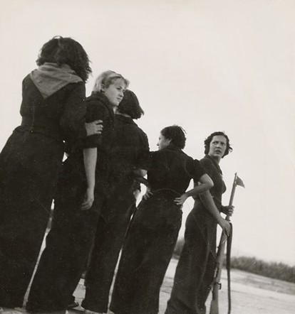 Milicianas_em_1936_por_Gerda_Taro